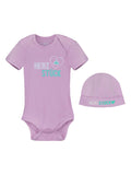 Baby Body Herzstück in Flieder mit Beanie 