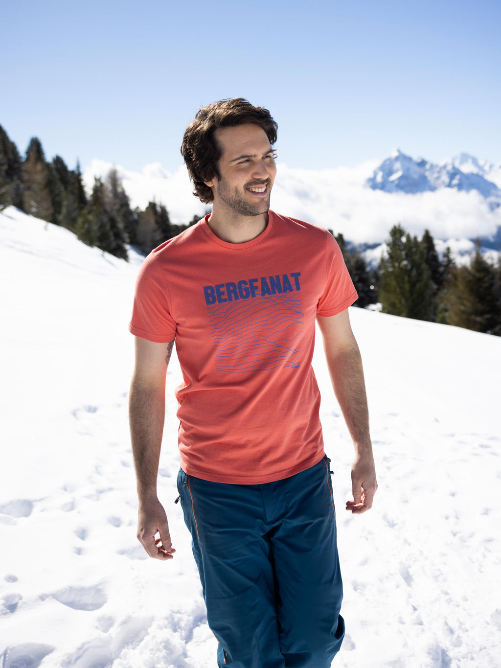 Herren T-Shirt aus reiner Baumwolle mit "Bergfanat"-Print auf der Brust