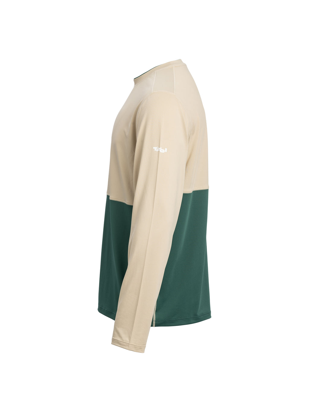 Seitenansicht vom Longsleeve "Isidor" in Beige-Grün mit dezenten Tirol Logo-Print am Oberarm